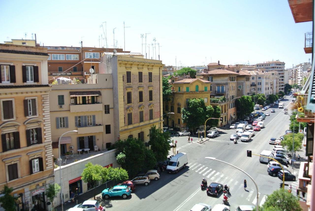 Beautiful Apartment In San Giovanni Close To Colosseo Roma Exterior foto